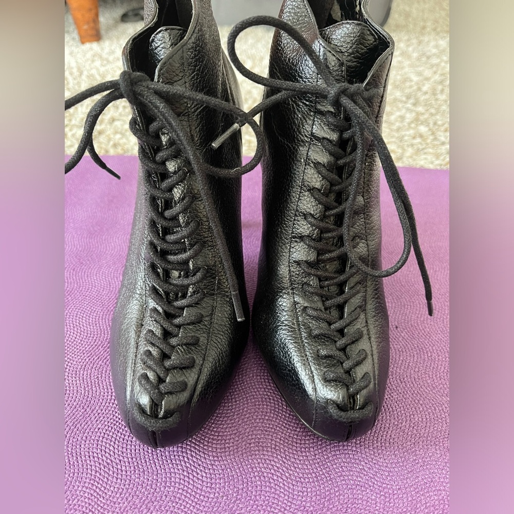Plenty by Tracy Reese size 7 bootie.